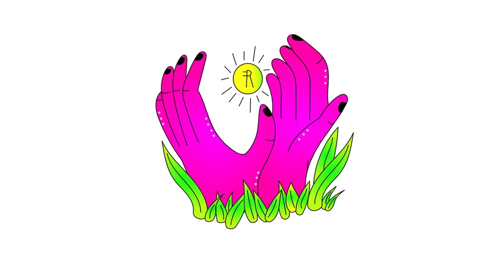 Two hands holding a Reserve coin