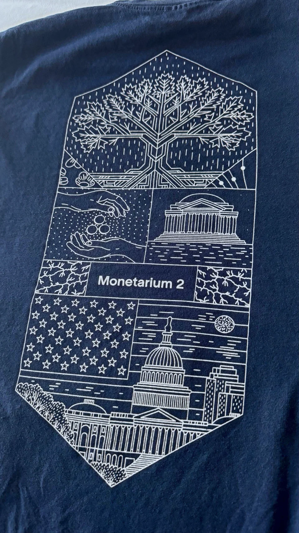 The printed Monetarium 2 shirt, back